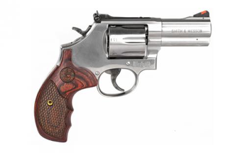 Smith & Wesson 686 Plus, Deluxe, Double Action, Metal Frame Revolver, L-Frame, 357 Magnum, 3" Barrel, Stainless Steel, Silver, Wood Grips, Adjustable Sights, 7 Rounds 150713