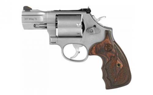 Smith & Wesson Model 686, Performance Center, Double Action, Metal Frame Revolver, L-Frame, 357 Magnum, 2.5 Barrel, Stainless Steel, Matte Finish, Silver, Wood Grips, Adjustable Sights, 7 Rounds, Fired Case 170346